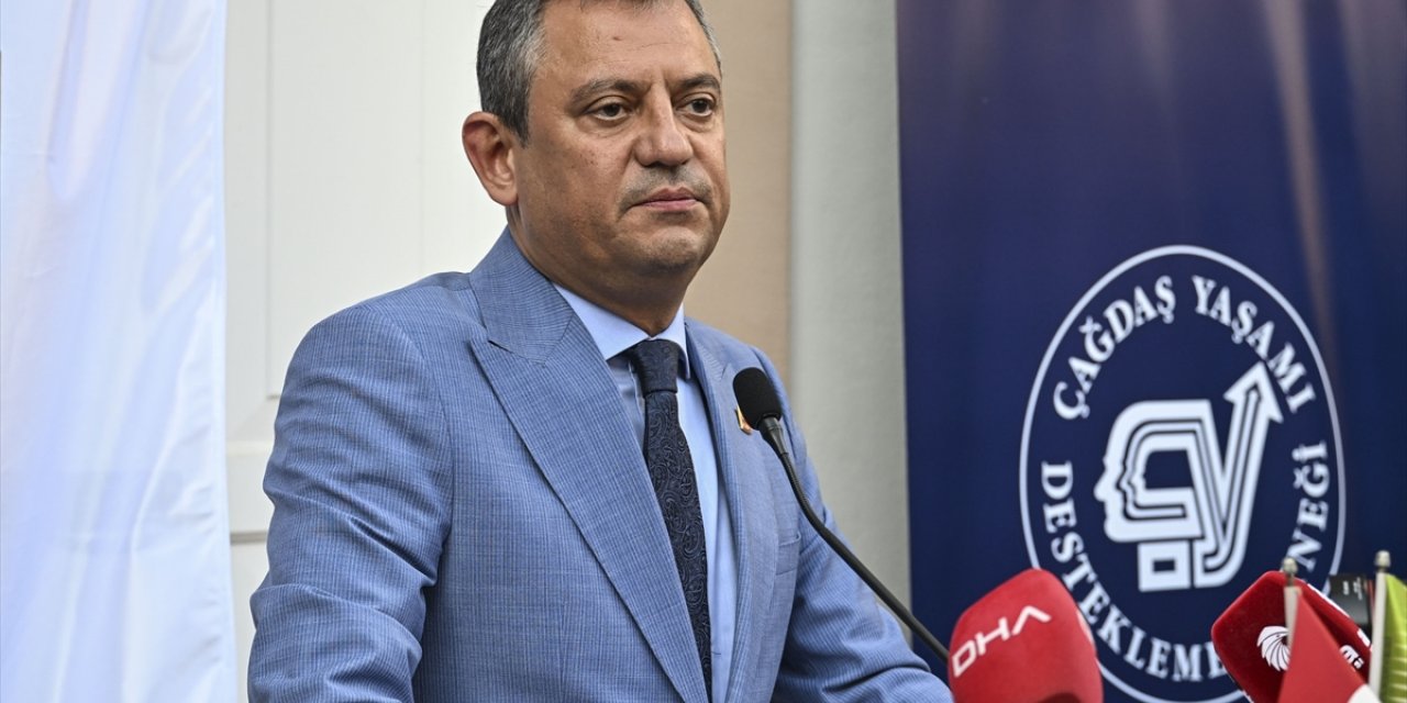 CHP Genel Başkanı Özel, Heybeliada'daki Lozan Antlaşması etkinliğinde konuştu: