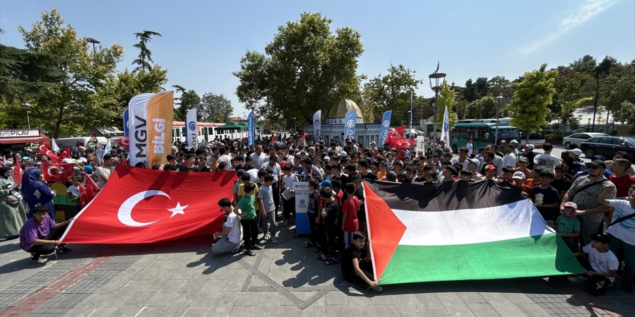 Konya'da çocuklar Gazze'ye destek için toplandı