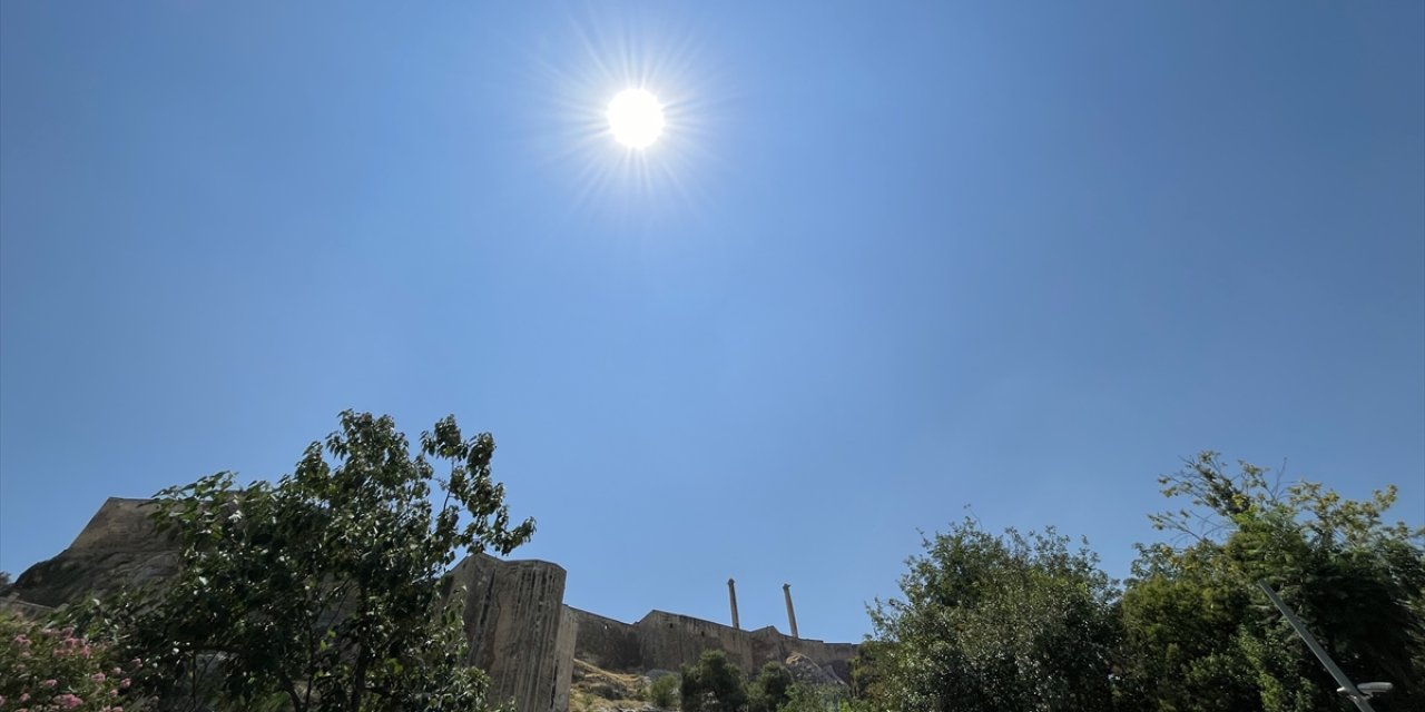 Şanlıurfa'da sıcak hava etkili oluyor