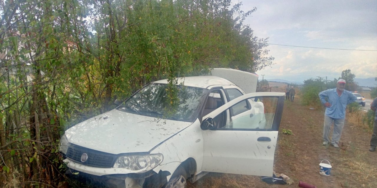 Samsun'da savrulan otomobilin camından fırlayan 13 yaşındaki çocuk öldü