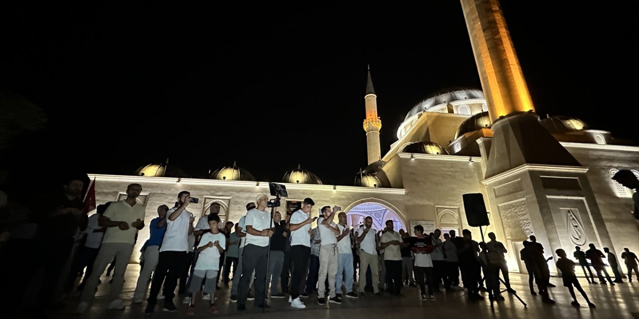 İsrail'in Gazze'ye yönelik saldırıları Antalya'da protesto edildi