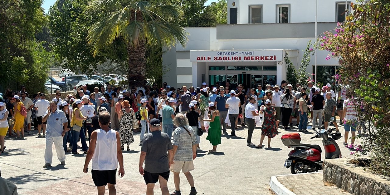 Bodrum'da doktorun şiddete maruz kalması protesto edildi