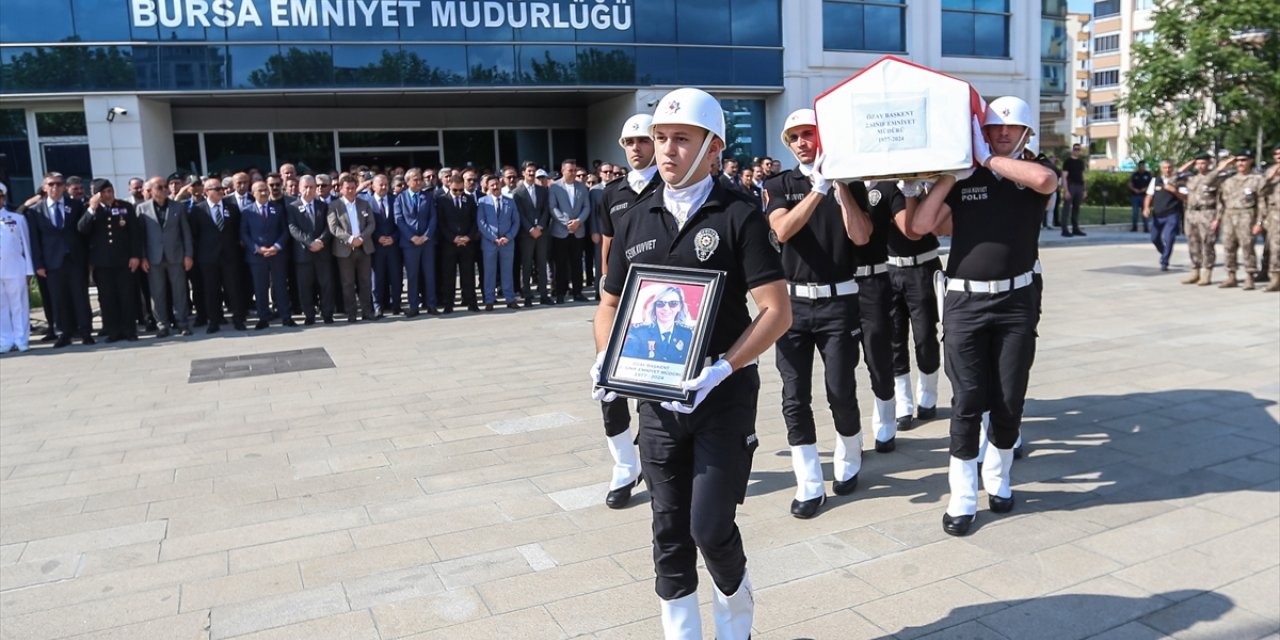 Bursa İl Emniyet Müdür Yardımcısı Özay Başkent son yolculuğuna uğurlanıyor