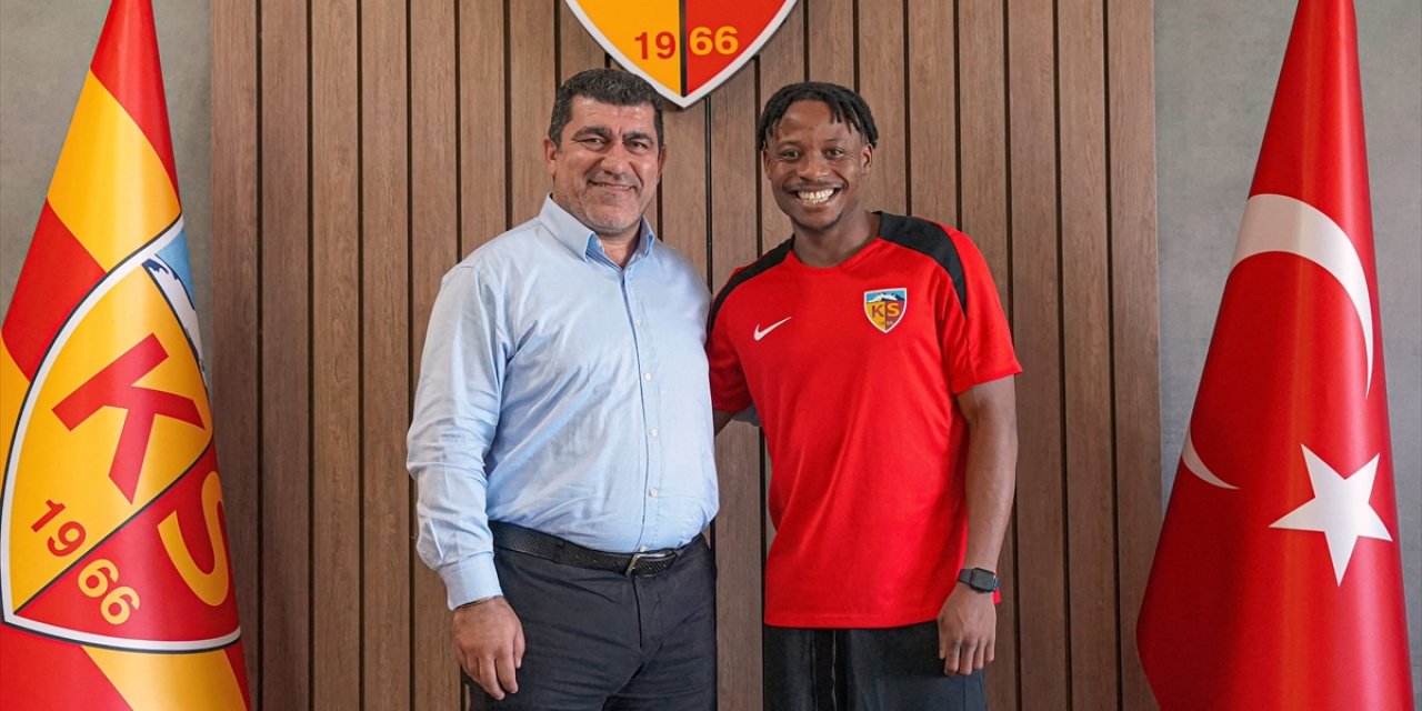 Kayserispor, Uzodimma ile sözleşme yeniledi