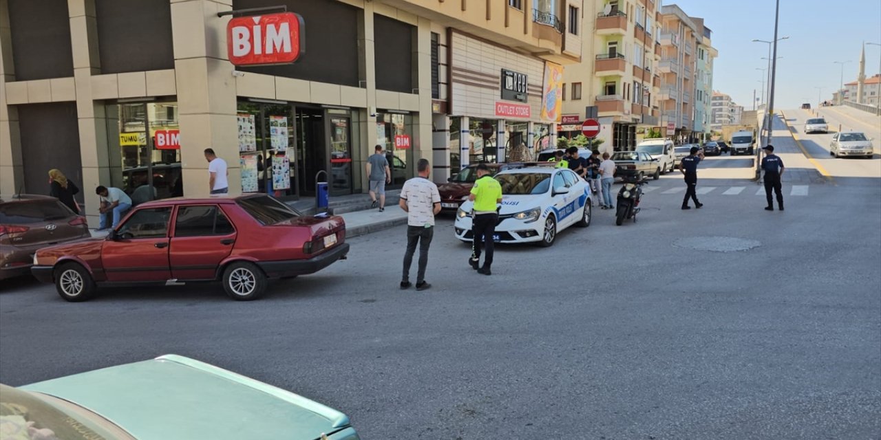 Çorum’da başka bir araca ait plakayla trafiğe çıkan otomobilin sürücüsüne 38 bin lira ceza