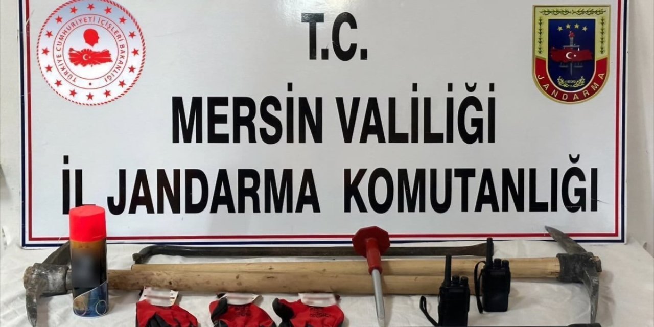 Mersin'de kaçak kazı yapan 3 kişi suçüstü yakalandı