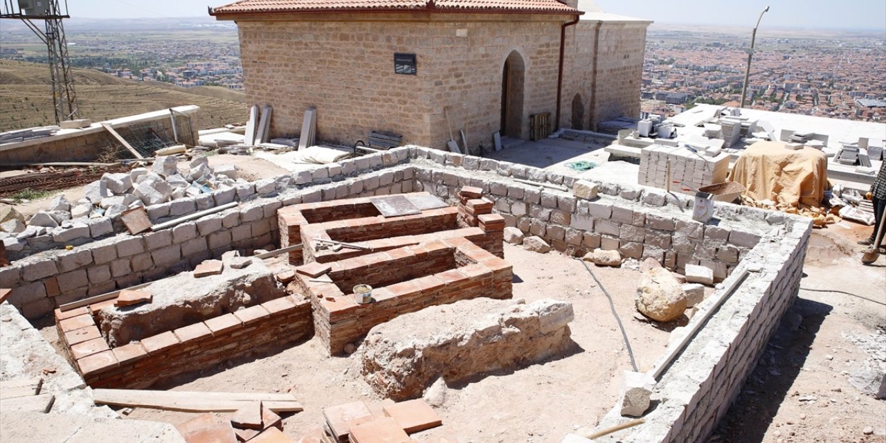 Aksaray'da Selçuklu dönemine ait mezarlar bulundu