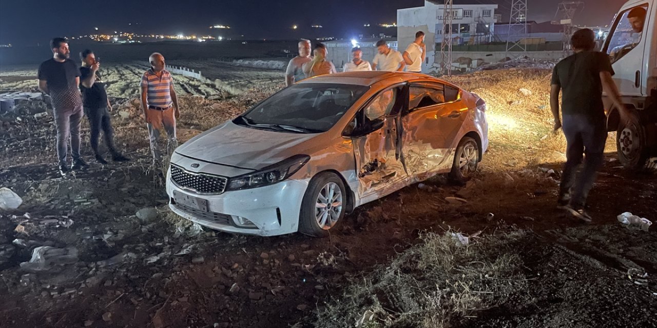 Batman'da hafif ticari araç ile otomobilin çarpışması sonucu 8 kişi yaralandı