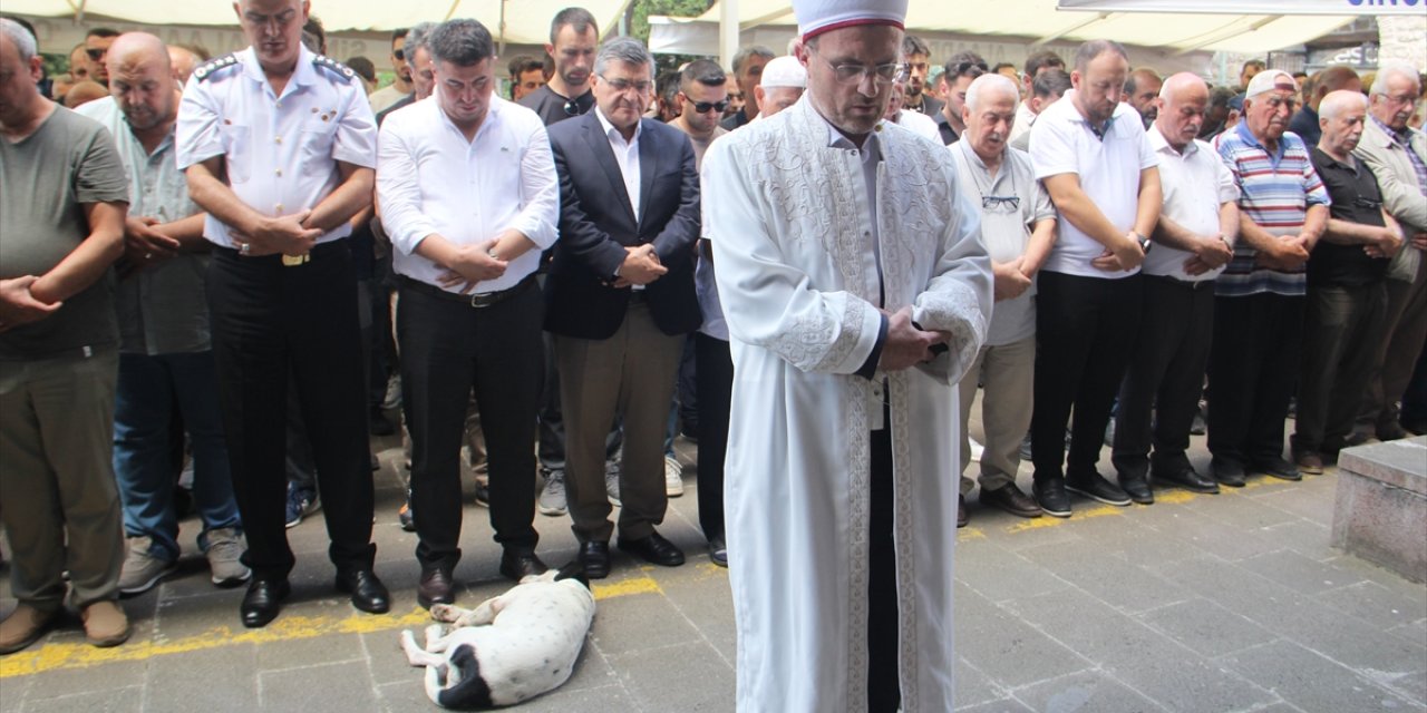 Samsun ve çevre illerde Heniyye için gıyabi cenaze namazı kılındı