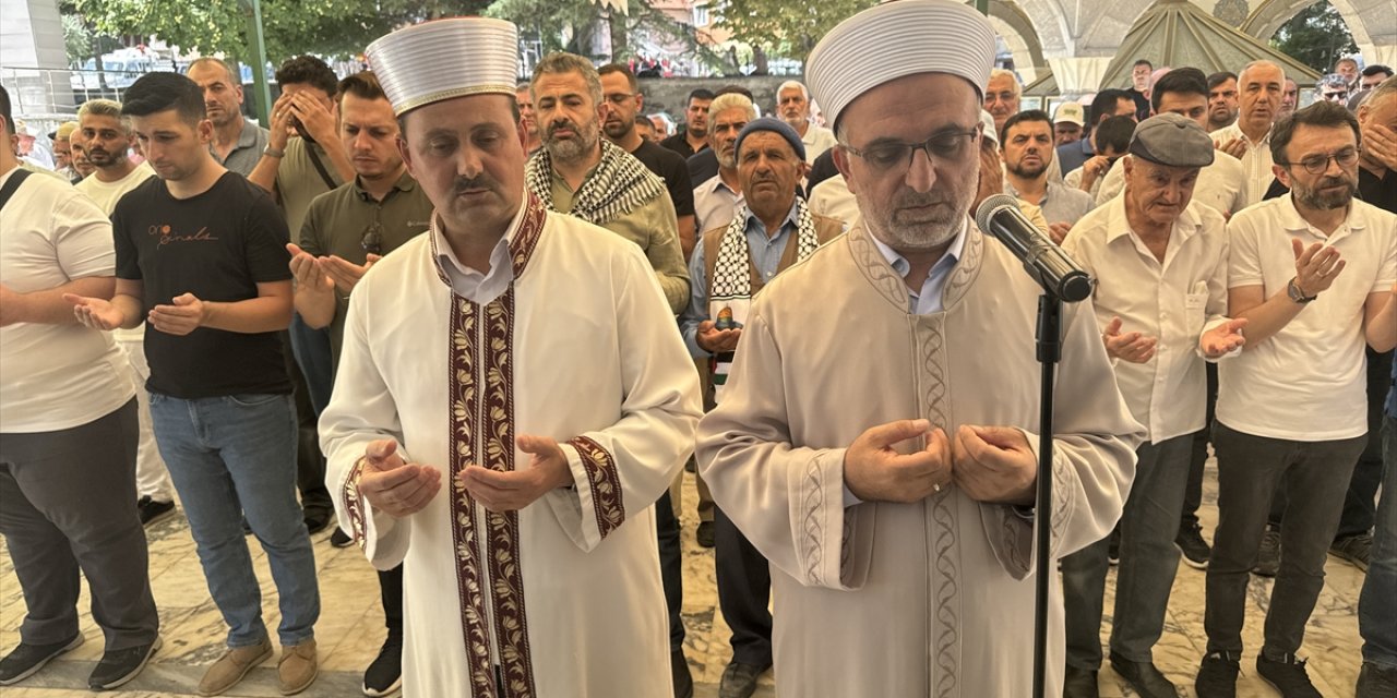 Konya ve çevre illerde Heniyye için gıyabi cenaze namazı kılındı