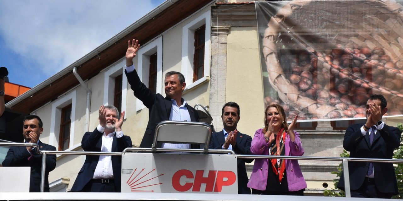 CHP Genel Başkanı Özel, Giresun'da "fındık mitingi"nde konuştu: