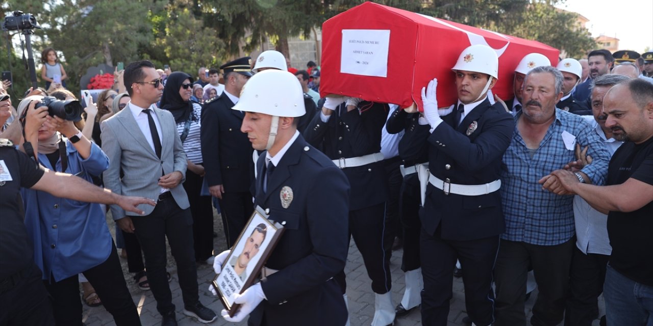 Kastamonu'da şehit olan polis memuru Ahmet Şahan, Nevşehir'de son yolculuğuna uğurlandı