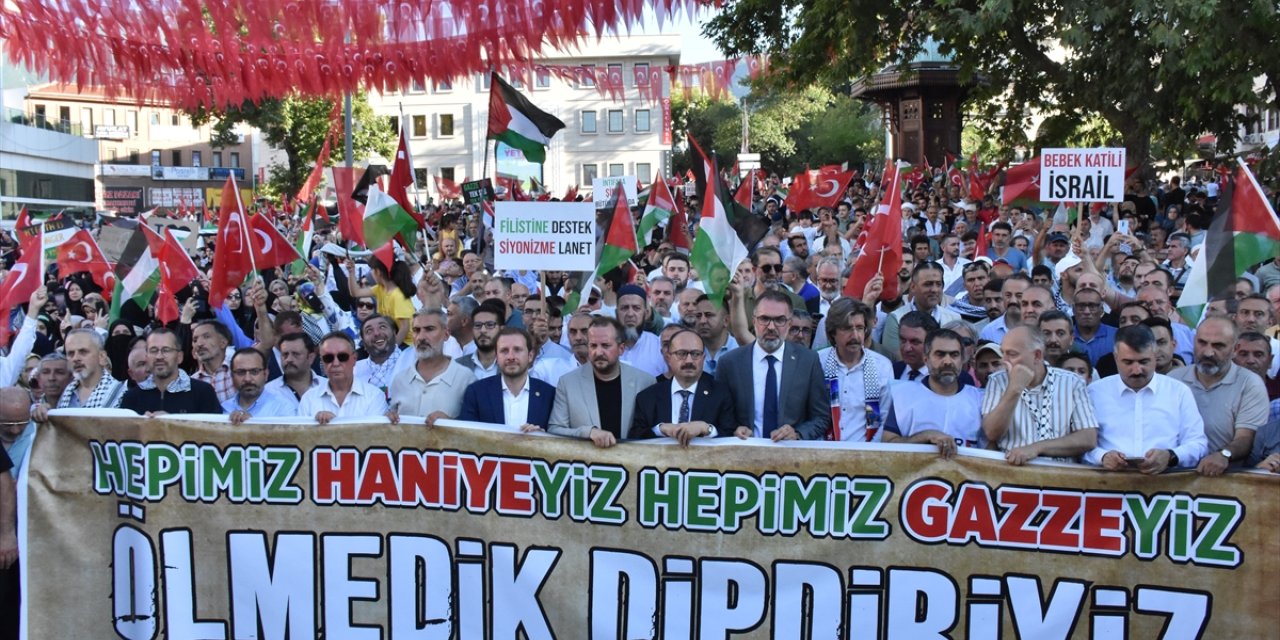 Bursa'da Hamas Siyasi Büro Başkanı Heniyye ve Gazze için yürüyüş düzenlendi