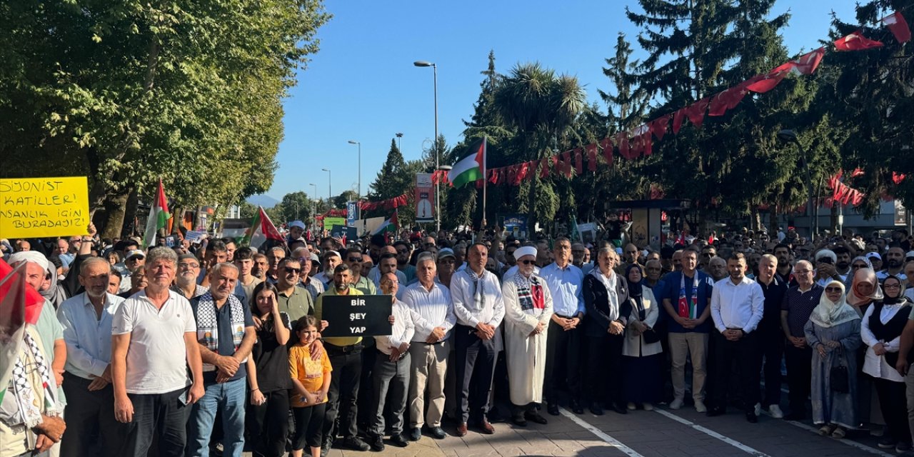 Sakarya'da Hamas lideri Heniyye için yürüyüş düzenlendi