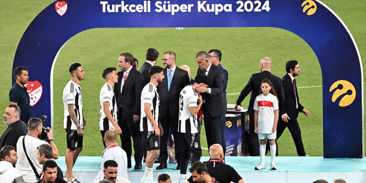 Beşiktaş, Turkcell Süper Kupa'yı aldı