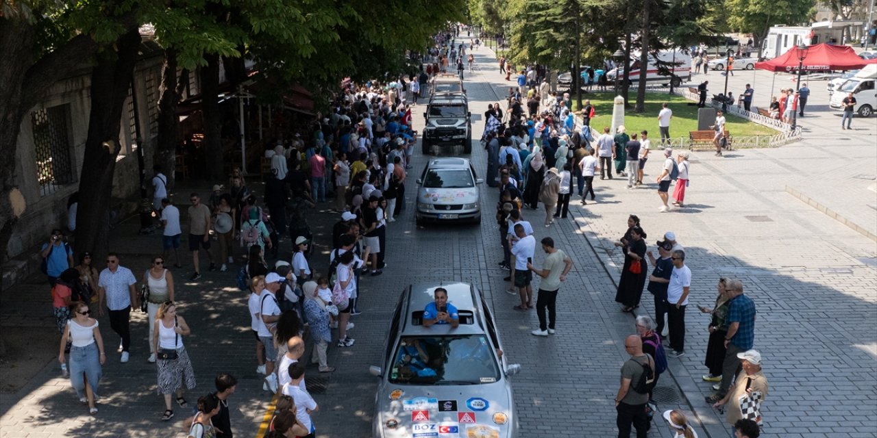 Doğu-Batı Dostluk ve İpek Yolu Rallisi, İstanbul'da başladı