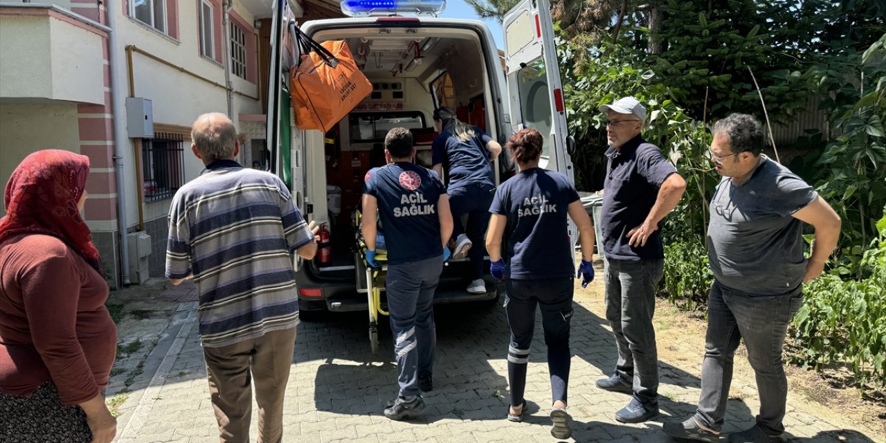 Bolu'da haber alınamayan yaşlı adam, evinin bahçesinde yaralı bulundu