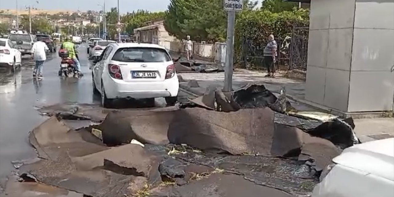 Tekirdağ ve Kırklareli'nde fırtına ve dolu etkili oldu