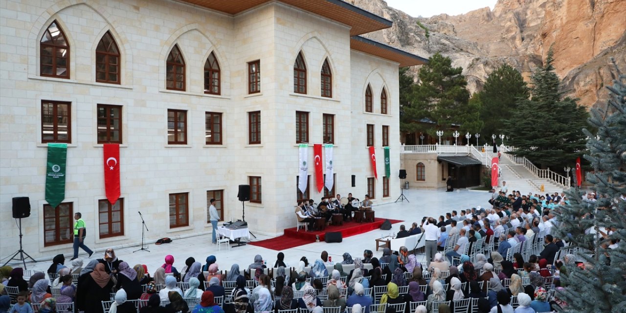 Malatya'daki Somuncu Baba Külliyesi'nde tasavvuf musikisi konseri düzenlendi