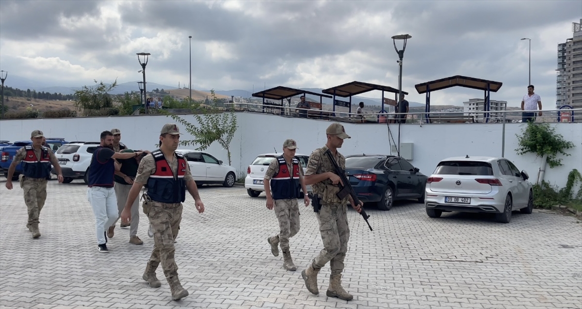 Hatay'da bir kişinin ölü bulunmasıyla ilgili yakalanan  zanlı tutuklandı