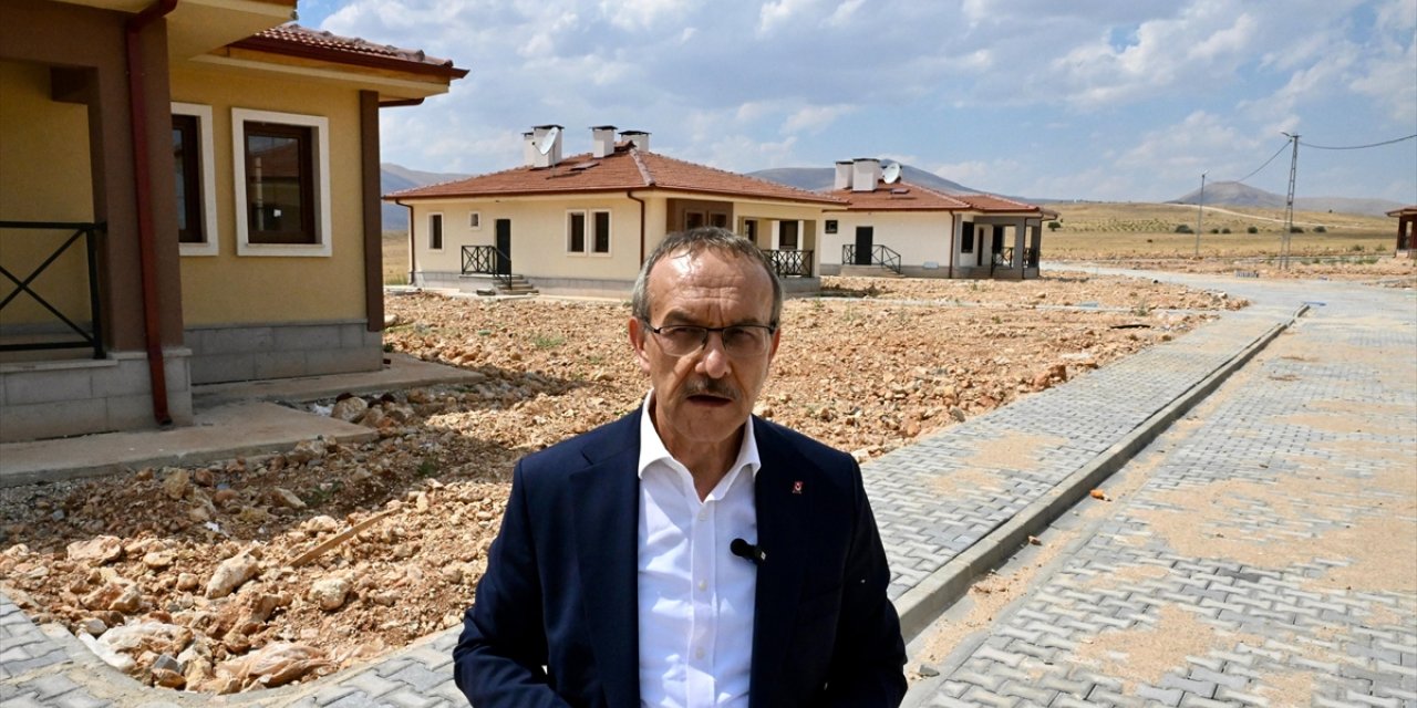 Darende'de yapımı süren deprem konutları teslimata hazırlanıyor