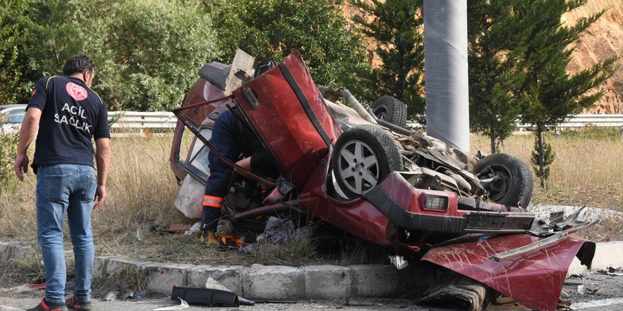 Gümüşhane'de trafik kazasında 1 kişi öldü, 9 kişi yaralandı