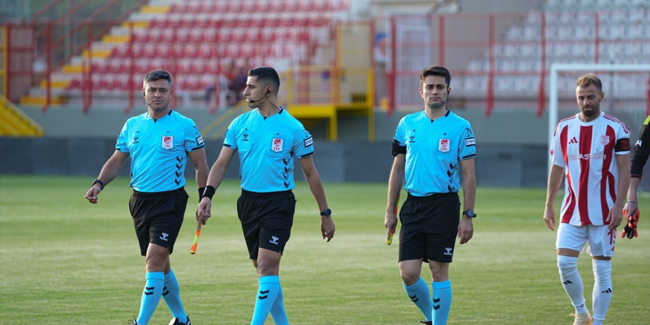 Malatyaspor sahaya çıkmadı, maç başlamadı