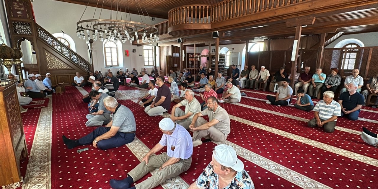 Bozkurt ve Ayancık'ta sel felaketinde hayatını kaybedenler anıldı