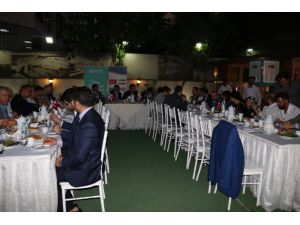 Tahran'daki Türk iş adamlarından iftar programı