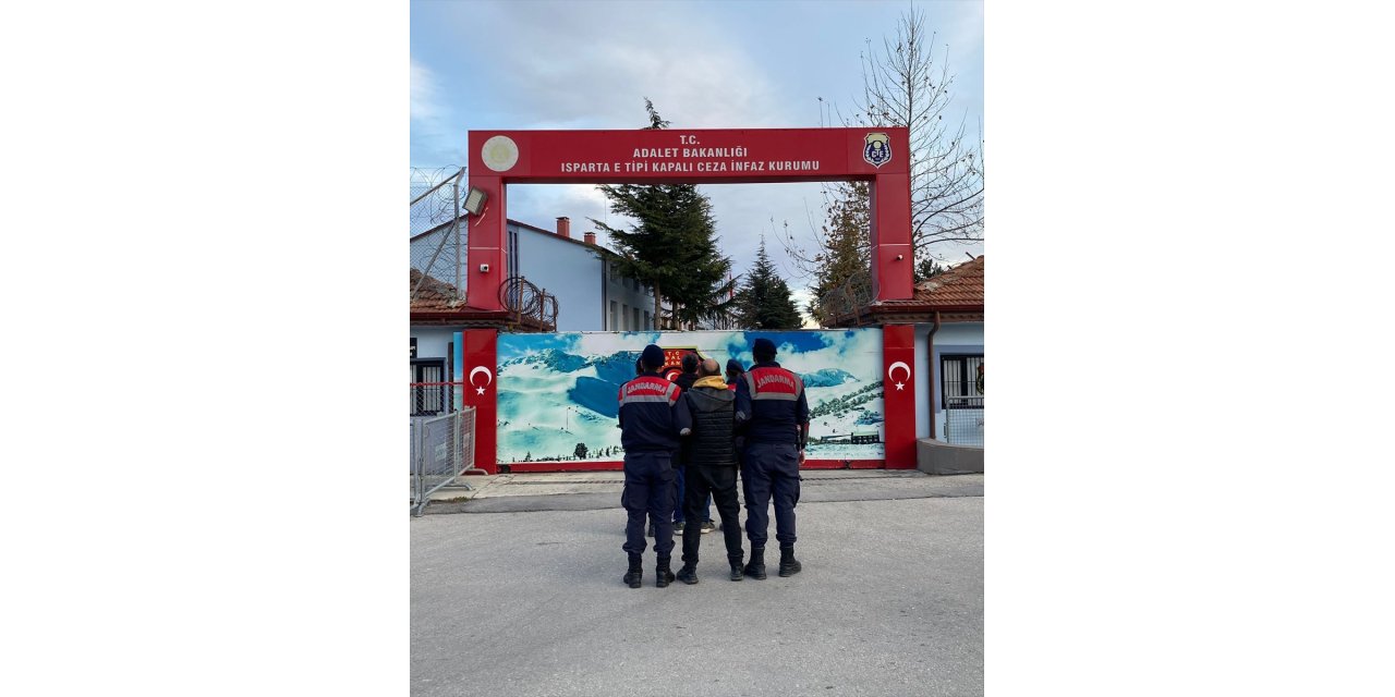 Isparta'da düzenlenen uyuşturucu operasyonunda 2 zanlı tutuklandı