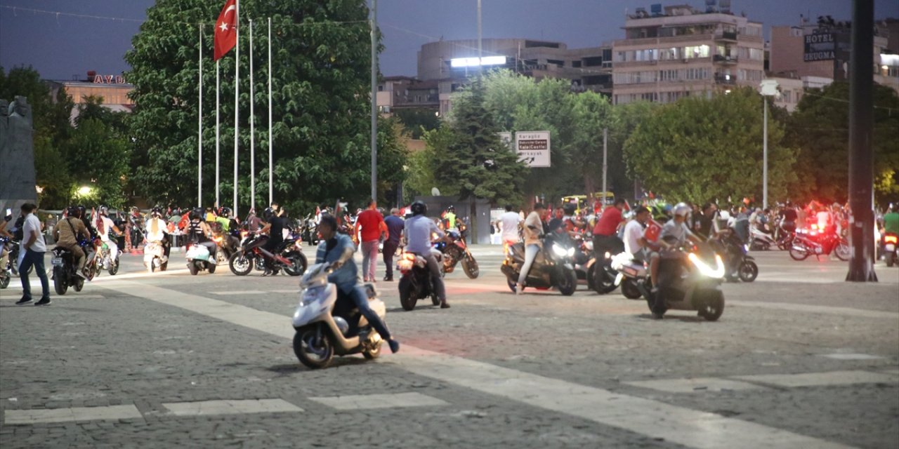 Gaziantep'te motosiklet sürücüleri İsrail'i protesto etti