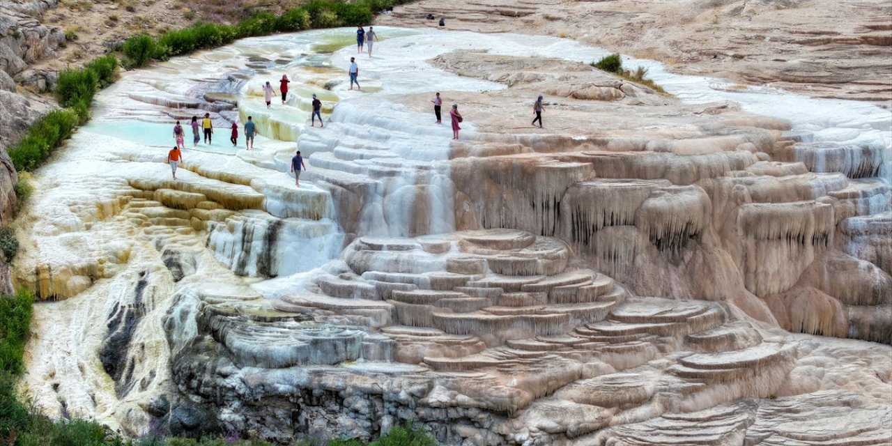 "Van'ın Pamukkale'si" turizmin yeni rotası haline geldi