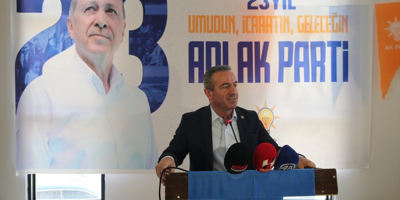 Van, Hakkari, Bitlis ve Muş'ta AK Parti'nin 23. kuruluş yıl dönümü kutlandı