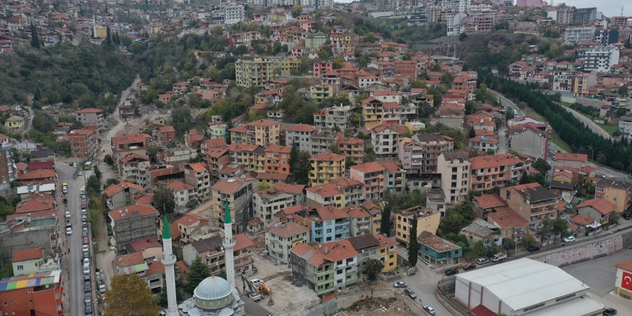 Kocaeli'de kentsel dönüşümde öncelikli yapılar belirlendi