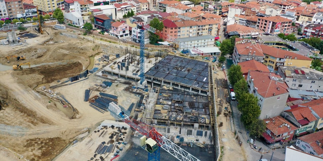 Marmara Depremi'nin merkez üssü Gölcük'te yıkımın yaşandığı bazı alanlar yeniden görüntülendi