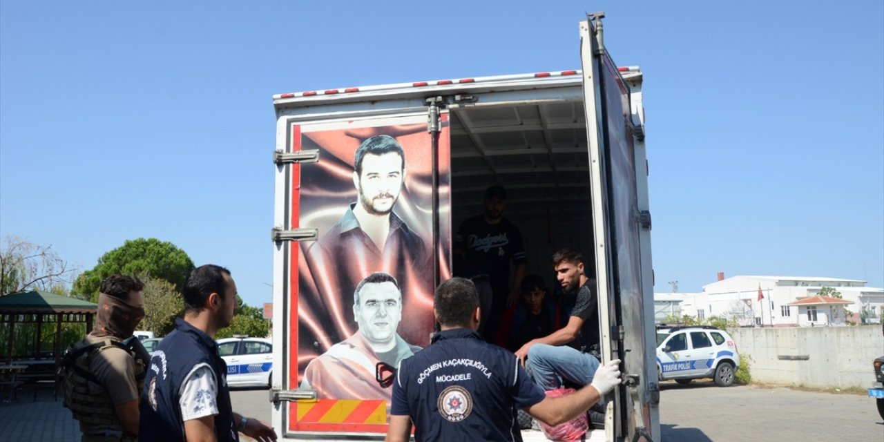 Kırklareli'nde polisin durdurduğu kamyonda 67 düzensiz göçmen yakalandı