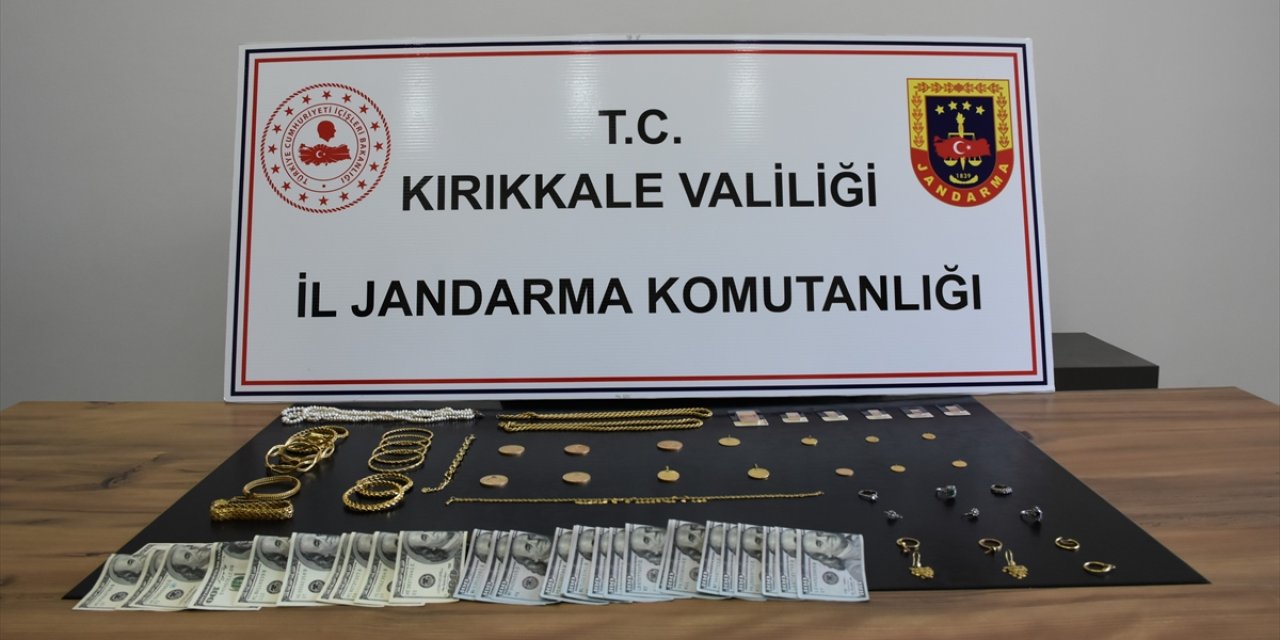 Kendisini polis olarak tanıtıp, yaşlı kadını dolandırdığı iddia edilen şüpheli yakalandı