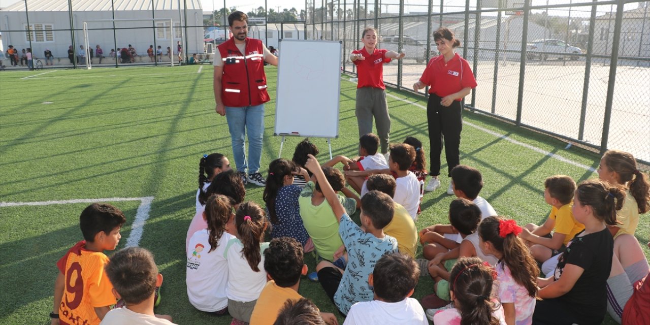 Hatay'da Türk Kızılayın "Çocuk Atletizmi Projesi"ndeki eğitimlere 34 çocuk katılıyor