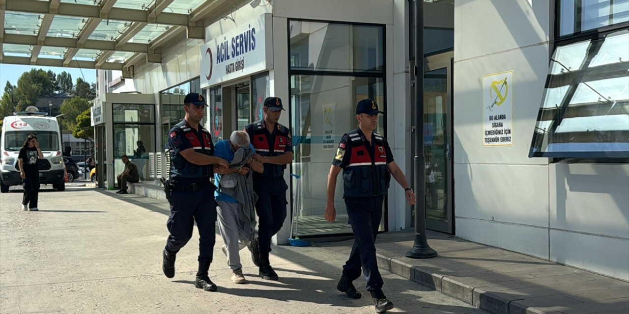 Kastamonu'da bir kişi oğlunu bıçakla öldürdü