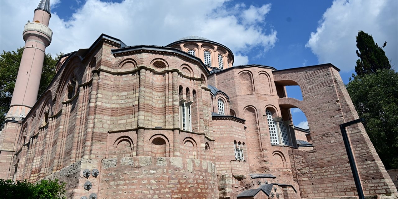 Kariye Camii'nde yabancı ziyaretçiler için yeni düzenleme başladı