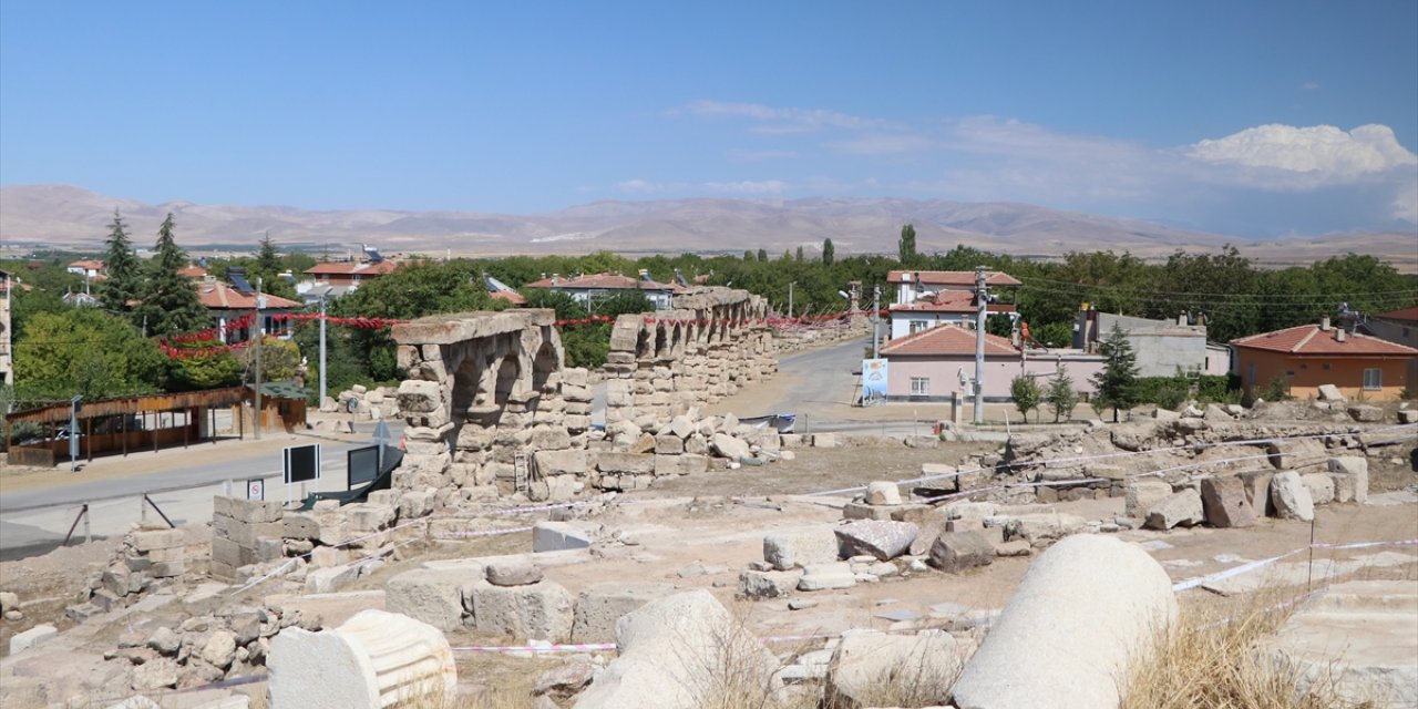 Tyana Antik Kenti'nde sekizgen planlı kilise gün yüzüne çıkarılıyor