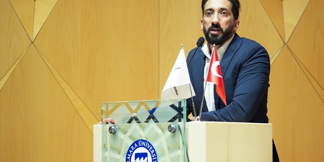 ABD'li yazar Nouman Ali Khan, İstanbul'da okurlarıyla buluştu