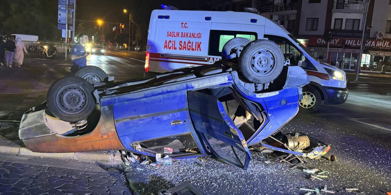 Düzce'de trafik kazasında 2 kişi yaralandı