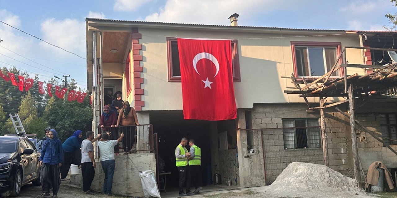 Şehit polis memuru Peksoy'un şehadet haberi Kahramanmaraş'taki ailesine verildi