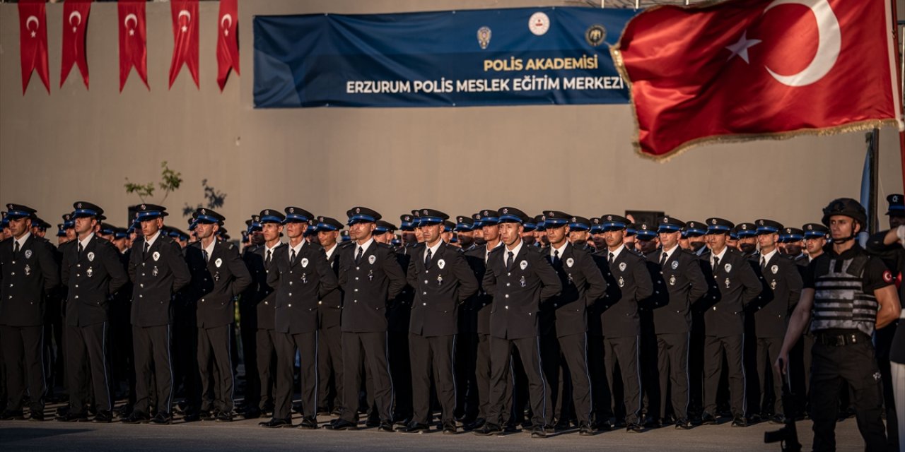 Erzurum'da eğitimini tamamlayan 393 polis adayı mezun oldu