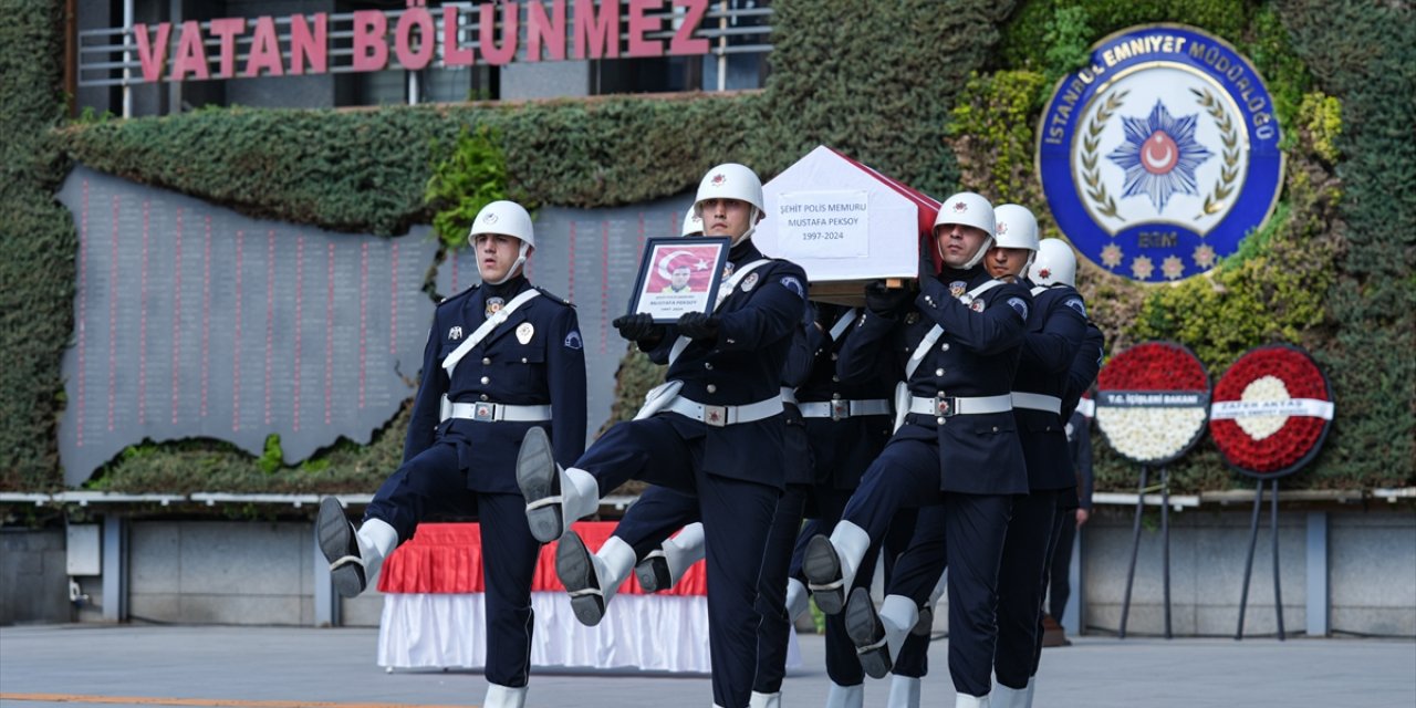 İstanbul'da trafik denetimindeki kazada şehit olan polis memuru için cenaze töreni düzenlendi