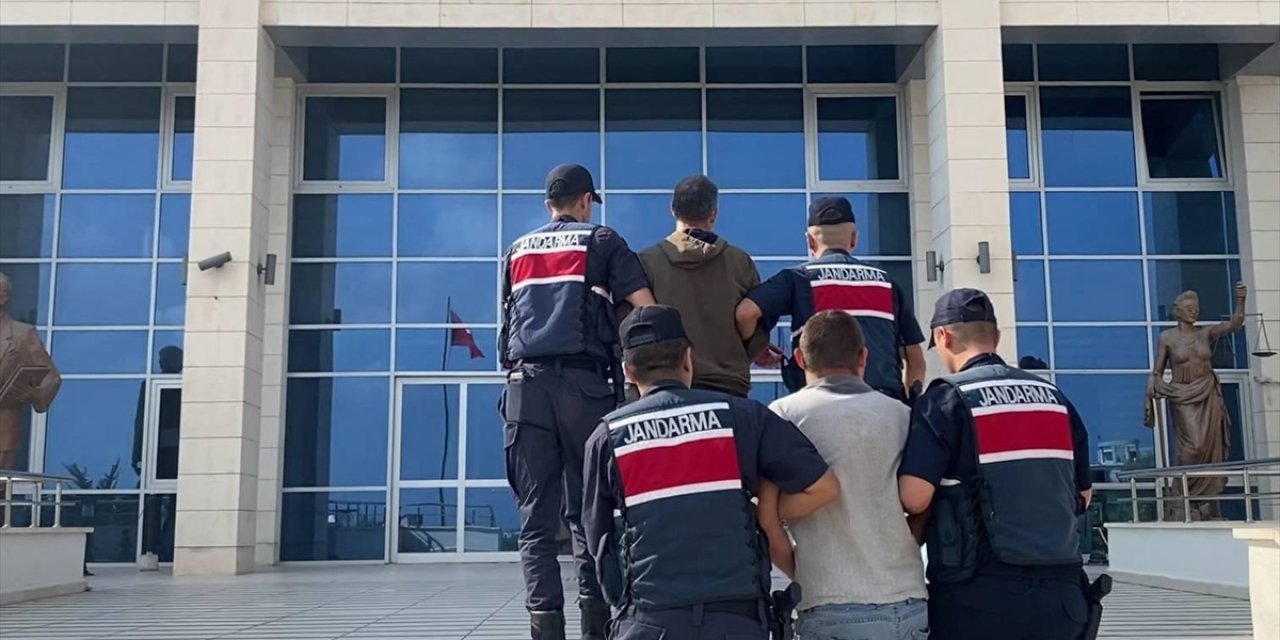 Mersin'deki 4 noktada çıkan orman yangınıyla ilgili 2 kişi tutuklandı