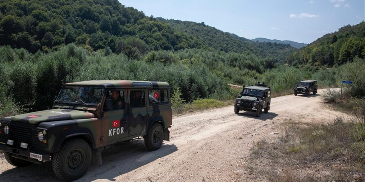 Mehmetçik, Kosova-Sırbistan sınır bölgesinde devriye faaliyetlerine devam ediyor