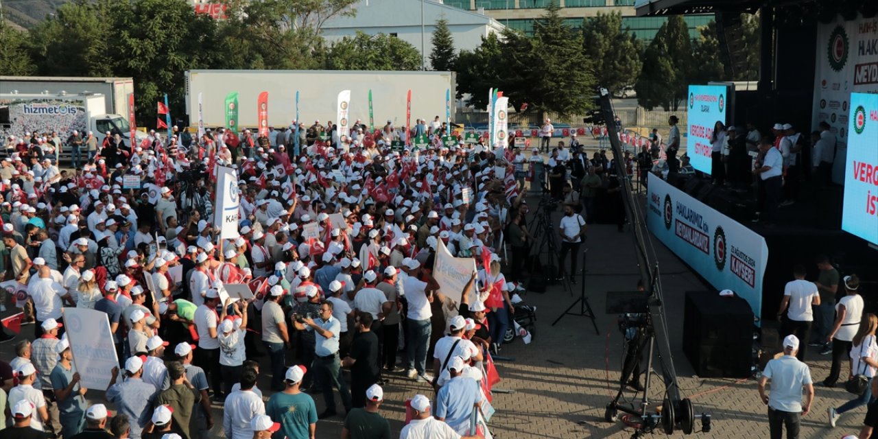 HAK-İŞ Genel Başkanı Mahmut Arslan, "Büyük Kayseri Buluşması"nda konuştu: