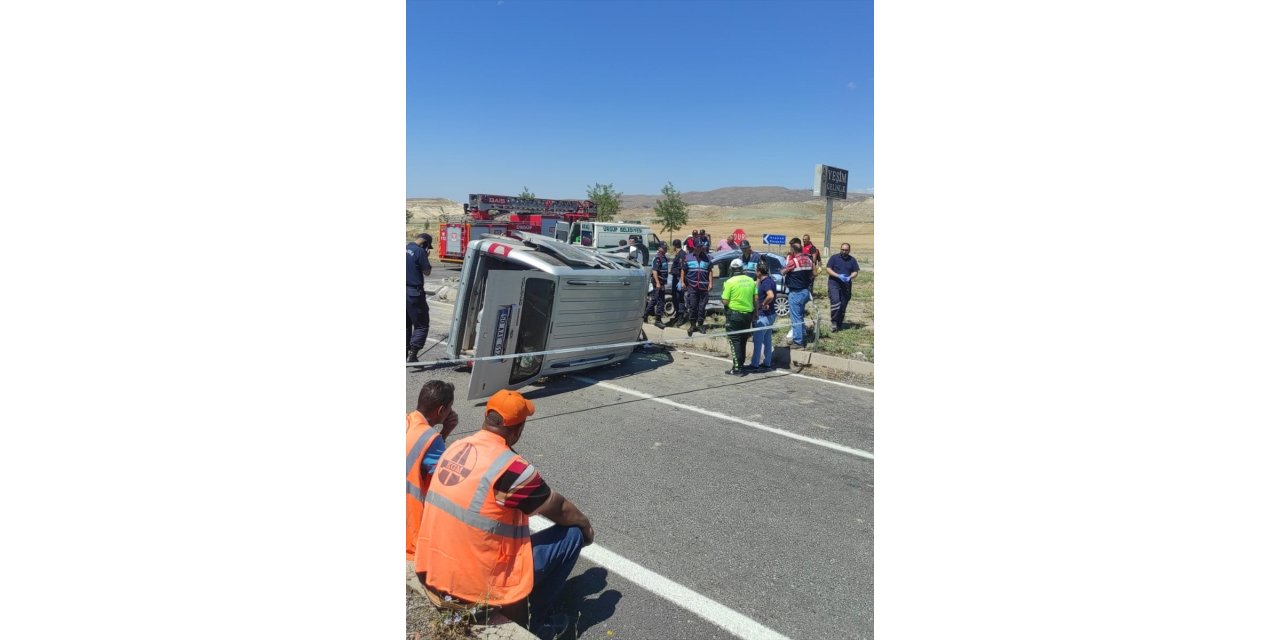 Nevşehir'deki trafik kazasında 1 kişi öldü, 4 kişi yaralandı